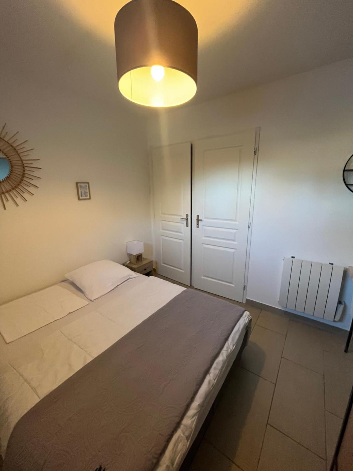 Studio Cosy Avec Climatisation Et Terrasse Malataverne Екстериор снимка