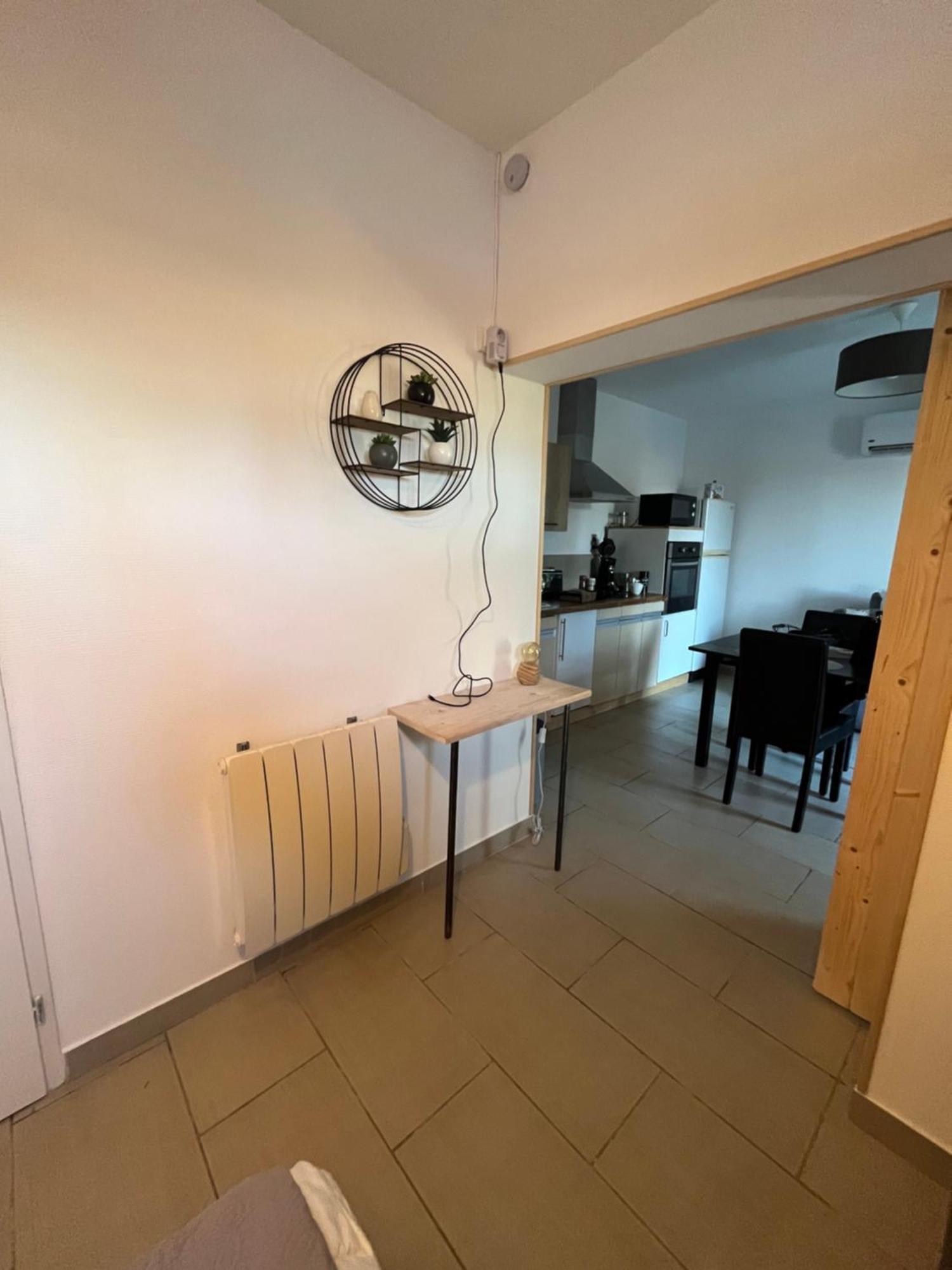 Studio Cosy Avec Climatisation Et Terrasse Malataverne Екстериор снимка