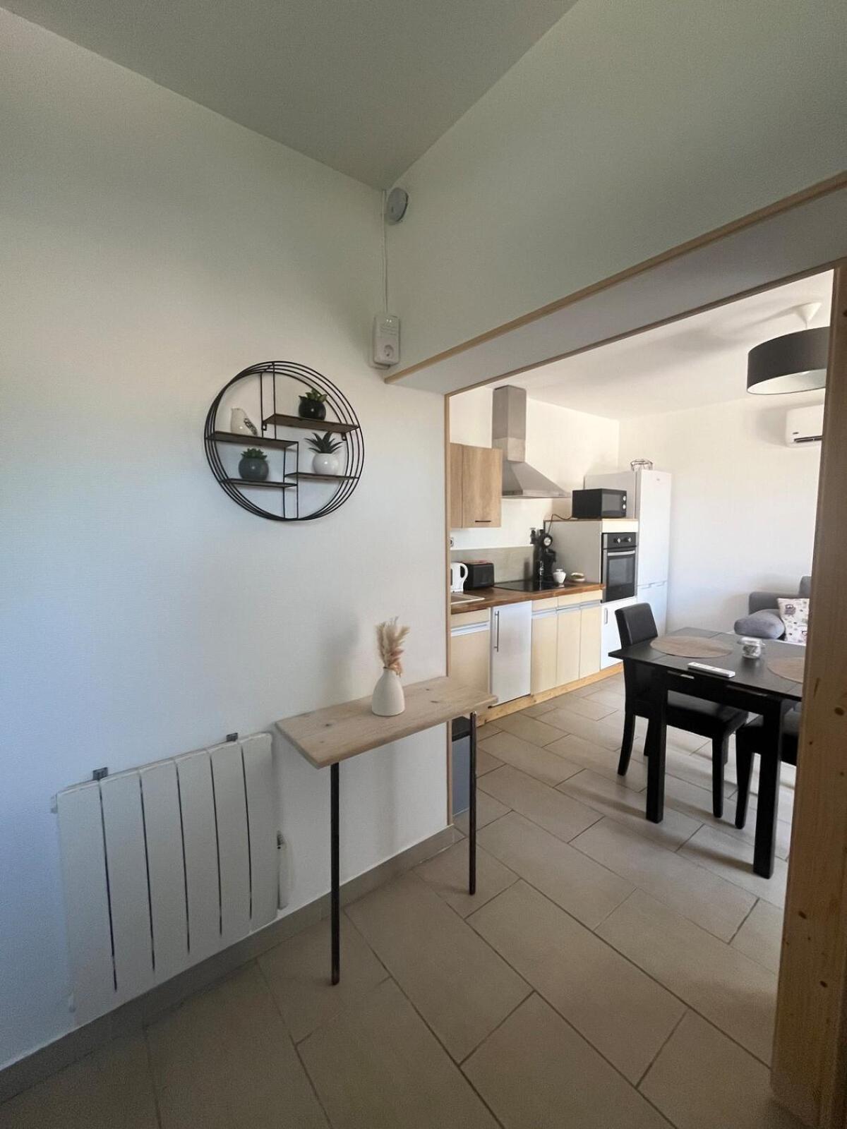 Studio Cosy Avec Climatisation Et Terrasse Malataverne Екстериор снимка