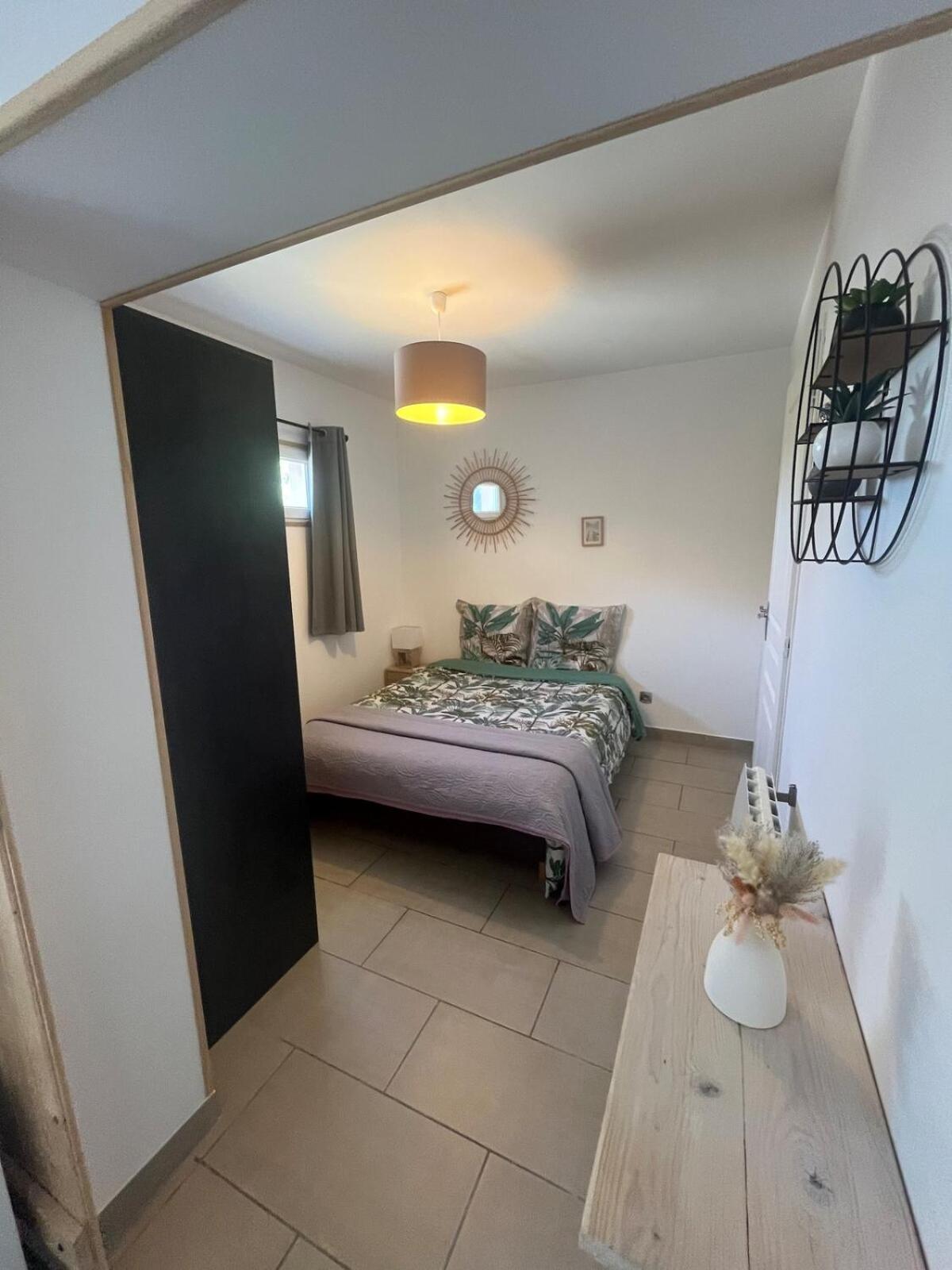Studio Cosy Avec Climatisation Et Terrasse Malataverne Екстериор снимка