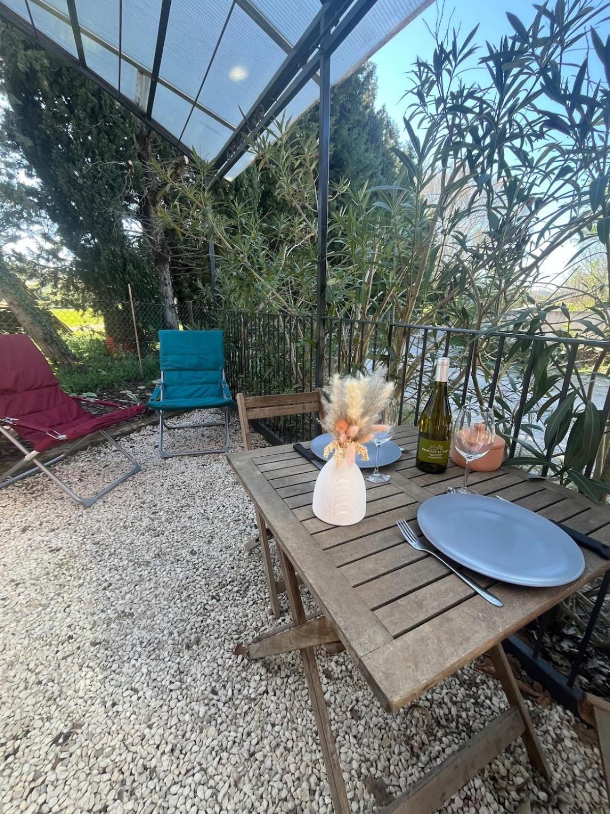 Studio Cosy Avec Climatisation Et Terrasse Malataverne Екстериор снимка